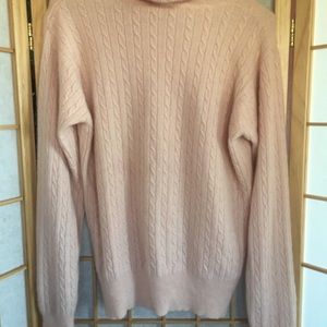 Neiman marcus cashmere sweater